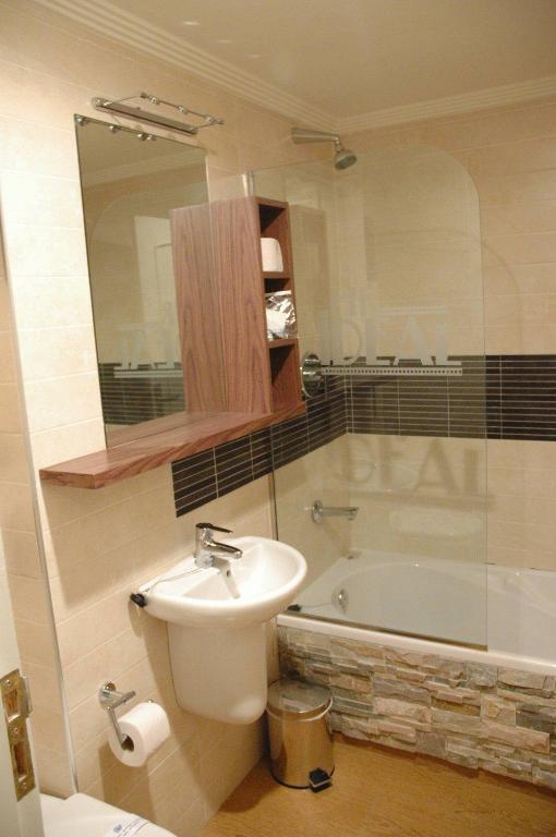Hotel Ideal บียาร์โรเบลโด ภายนอก รูปภาพ